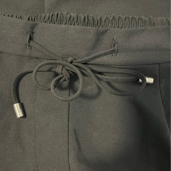 Revamped - small, black, business-casual jogger pant. - Picture 4 of 5